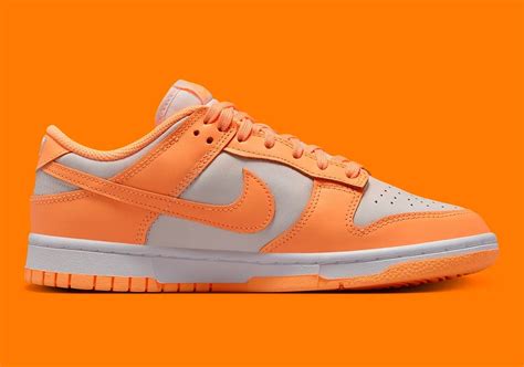 peaches and cream Nike dunks